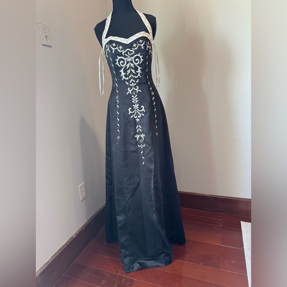 Morgan & Co. Dresses & Skirts - Morgan & Co. Strapless Black Dress with White Embroidery